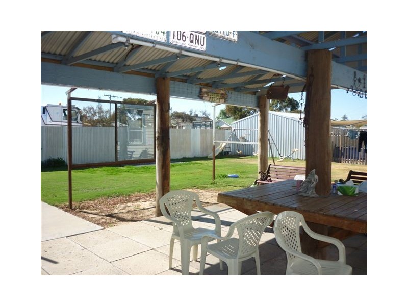 56 Lyle Street, Warracknabeal VIC 3393