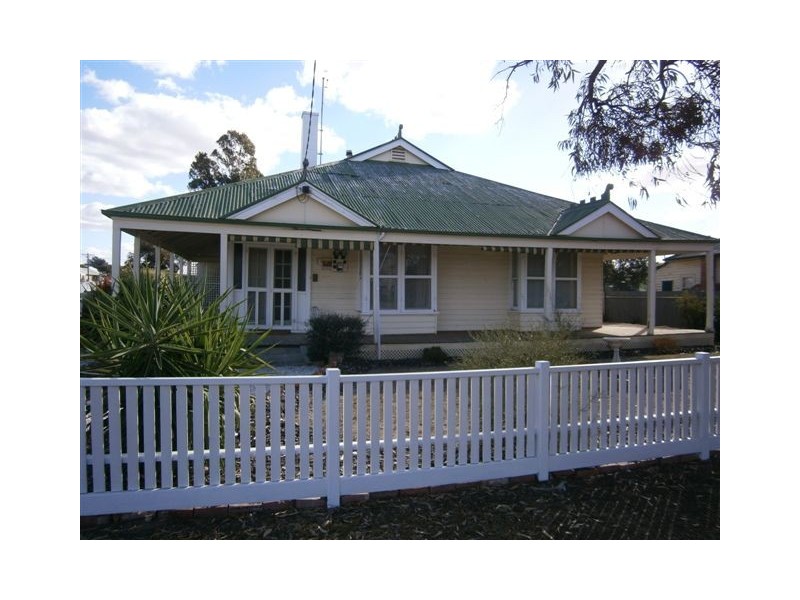 92 Devereux Street, Warracknabeal VIC 3393