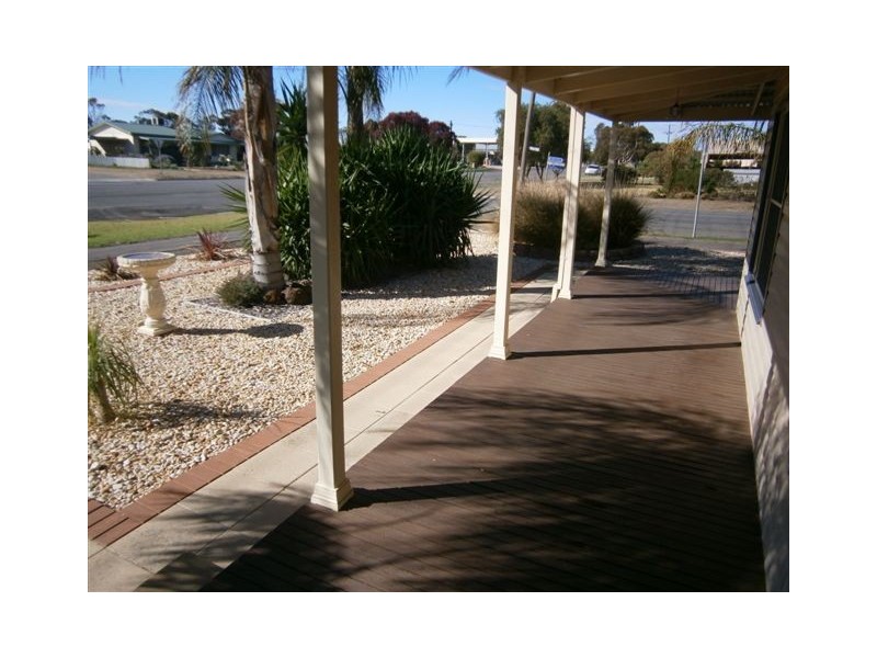 2 Dodgshun Street, Hopetoun VIC 3396