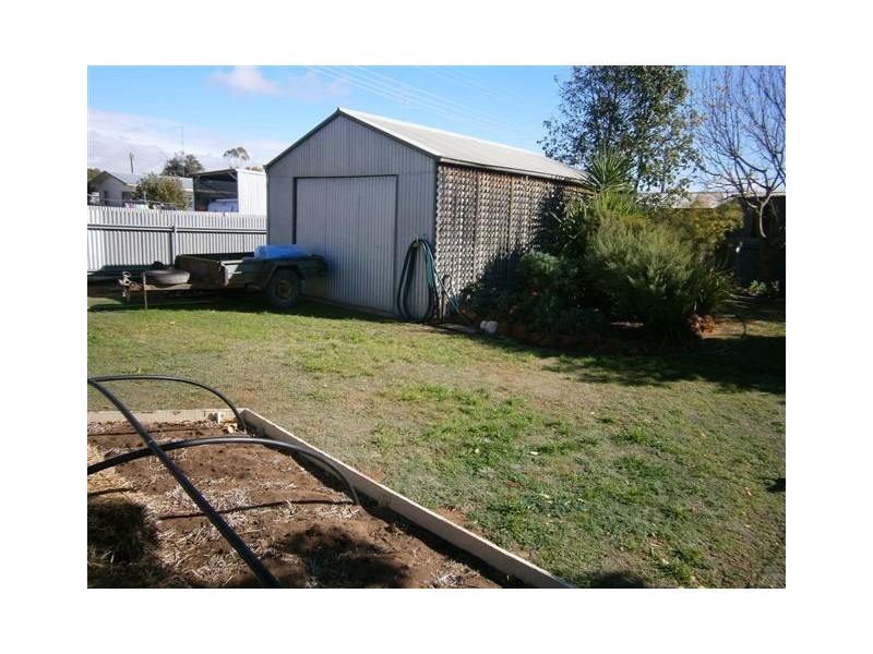 2 Dodgshun Street, Hopetoun VIC 3396