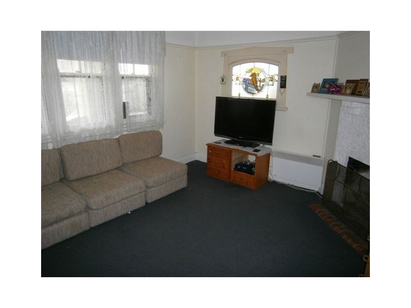 10 School Street, Dimboola VIC 3414