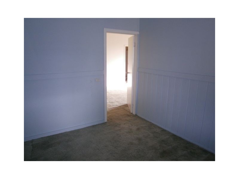 12 Molyneaux Street, Warracknabeal VIC 3393