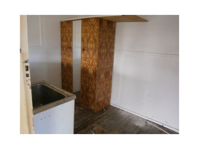 12 Molyneaux Street, Warracknabeal VIC 3393