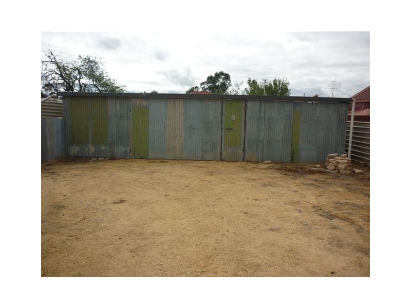 163 Woods Street, Donald VIC 3480