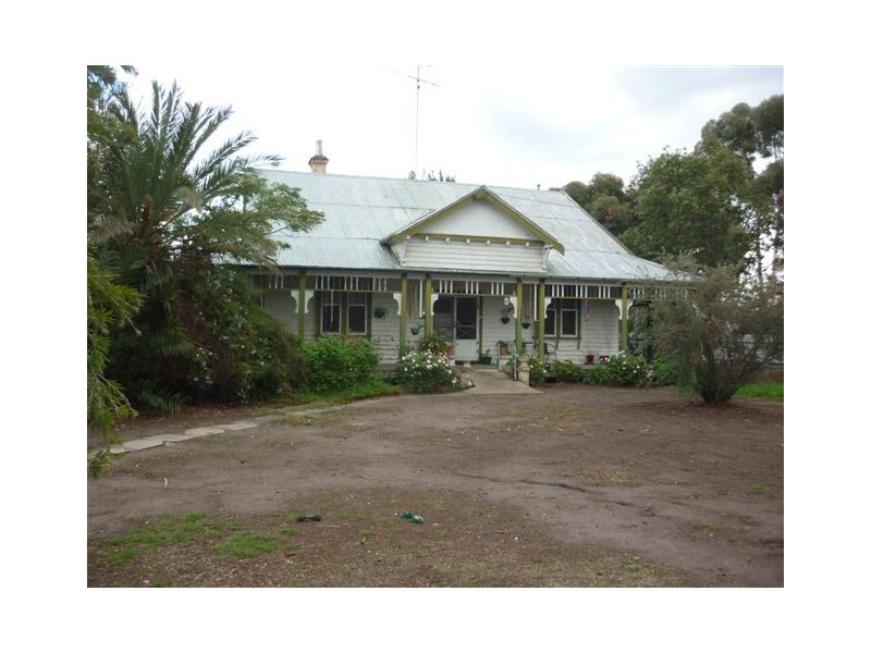 6 Craig Avenue, Warracknabeal VIC 3393