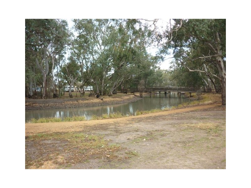 6 Craig Avenue, Warracknabeal VIC 3393