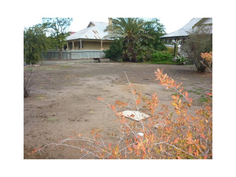 6 Craig Avenue, Warracknabeal VIC 3393