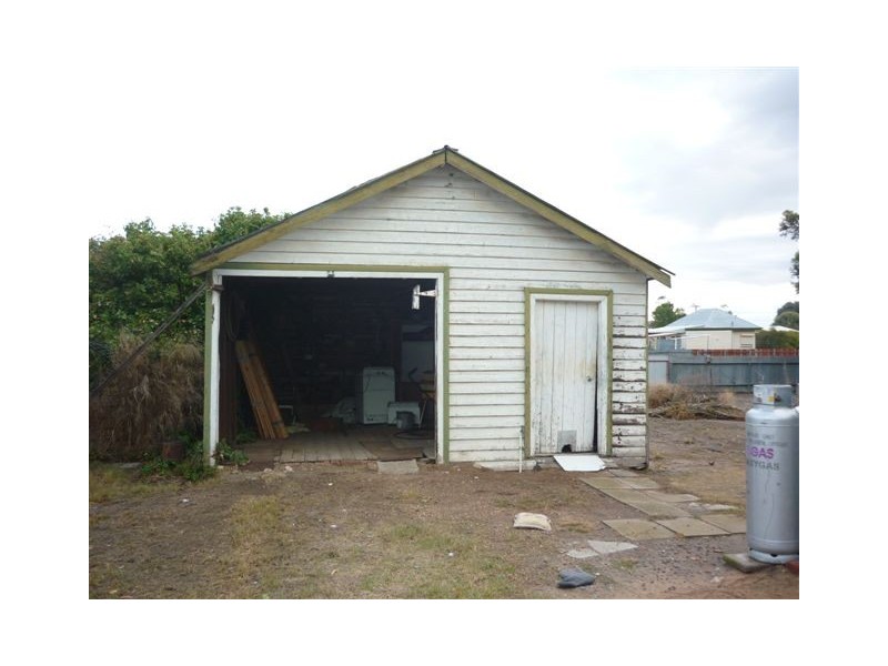 6 Craig Avenue, Warracknabeal VIC 3393