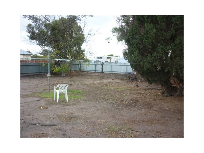 6 Craig Avenue, Warracknabeal VIC 3393