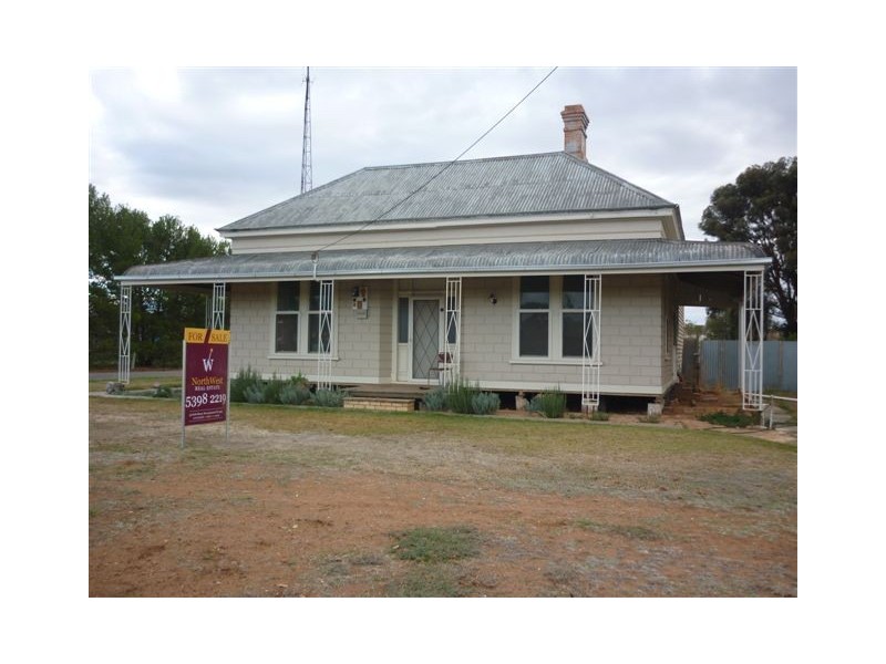 16 Henty Highway, Beulah VIC 3395