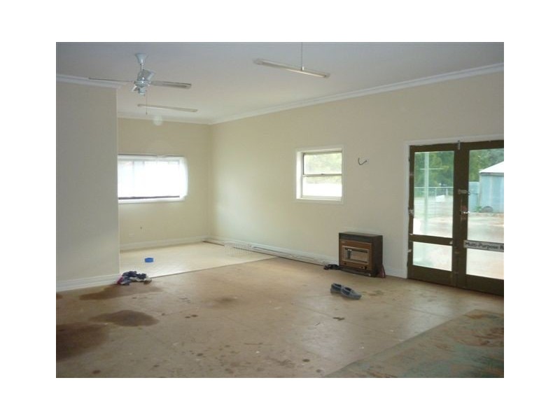 16 Henty Highway, Beulah VIC 3395