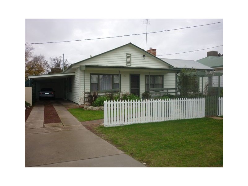 28 McLean Street, Warracknabeal VIC 3393