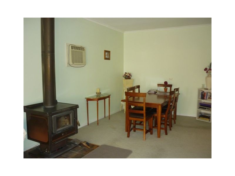 28 McLean Street, Warracknabeal VIC 3393