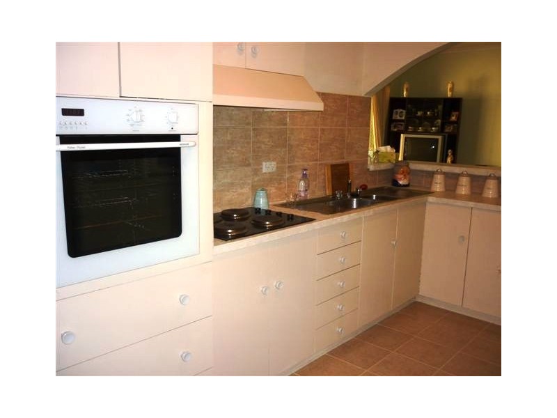 28 McLean Street, Warracknabeal VIC 3393