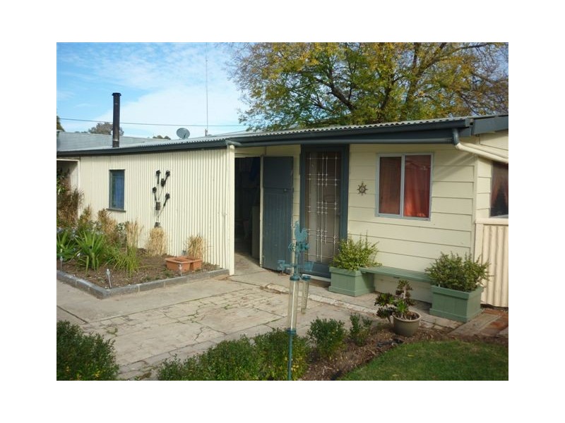 28 McLean Street, Warracknabeal VIC 3393