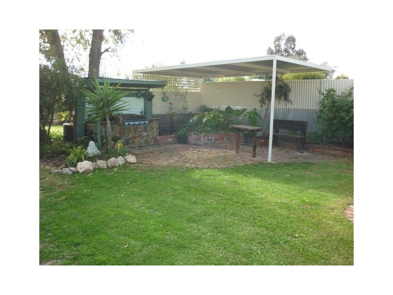 28 McLean Street, Warracknabeal VIC 3393