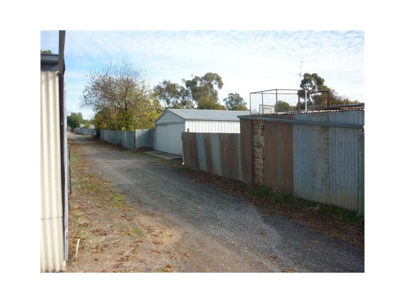 28 McLean Street, Warracknabeal VIC 3393