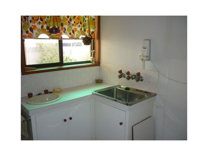 10 Campbell Street, Donald VIC 3480