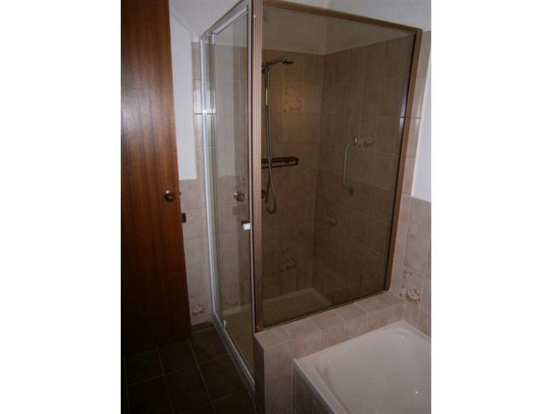 2 Houston Street, Donald VIC 3480