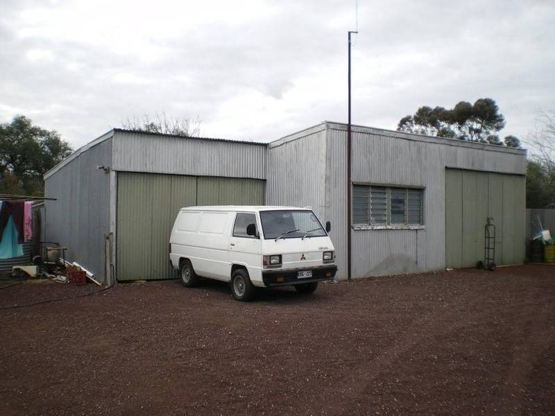 24 Dimboola Road, Warracknabeal VIC 3393