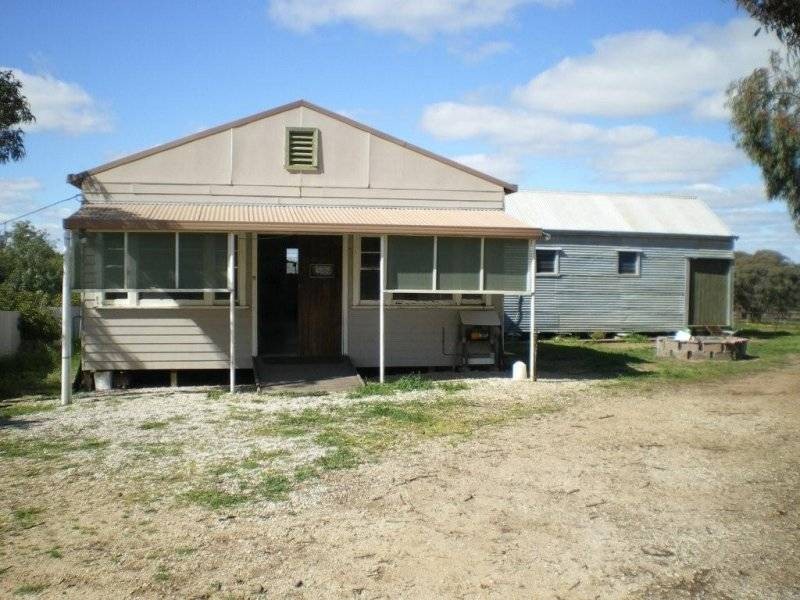 1520 Cannun Five Chain Road, Warracknabeal VIC 3393