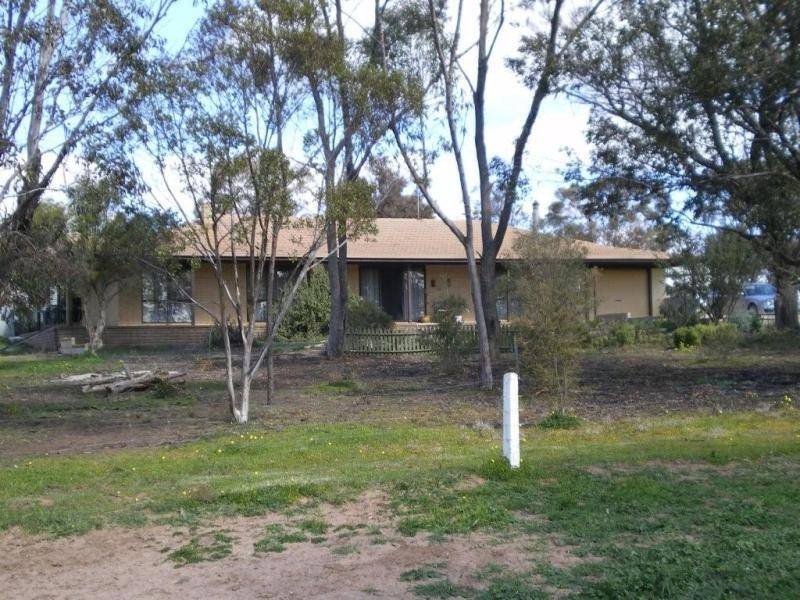 1520 Cannun Five Chain Road, Warracknabeal VIC 3393