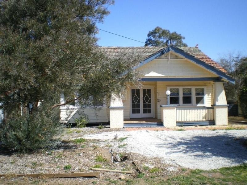 258 Scott Street, Warracknabeal VIC 3393