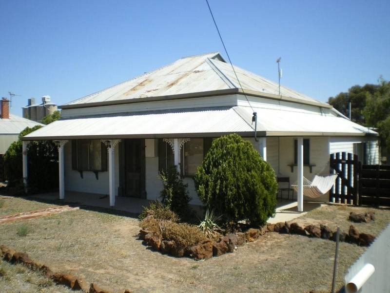 77 Mandeville Street, Hopetoun VIC 3396