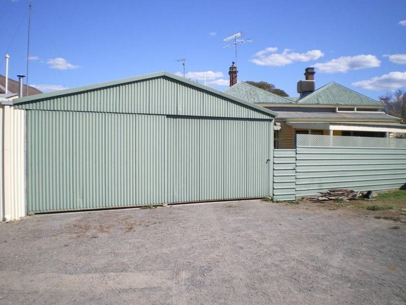 38 Woolcock Street, Warracknabeal VIC 3393