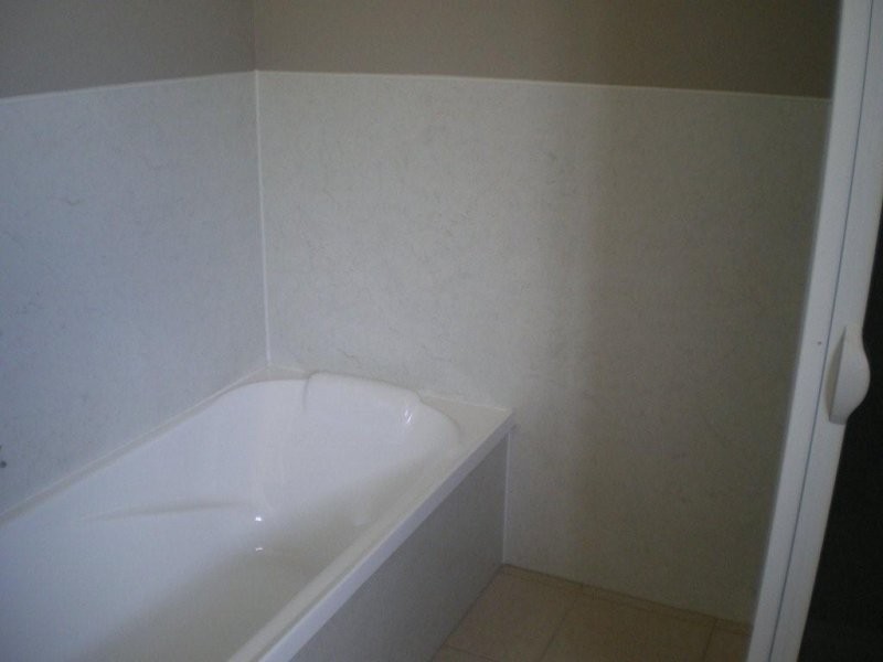 2/12 Jamouneau Street, Warracknabeal VIC 3393