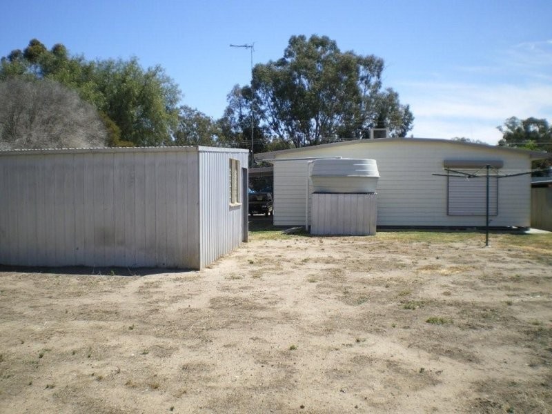 1 Rainbow road, Warracknabeal VIC 3393