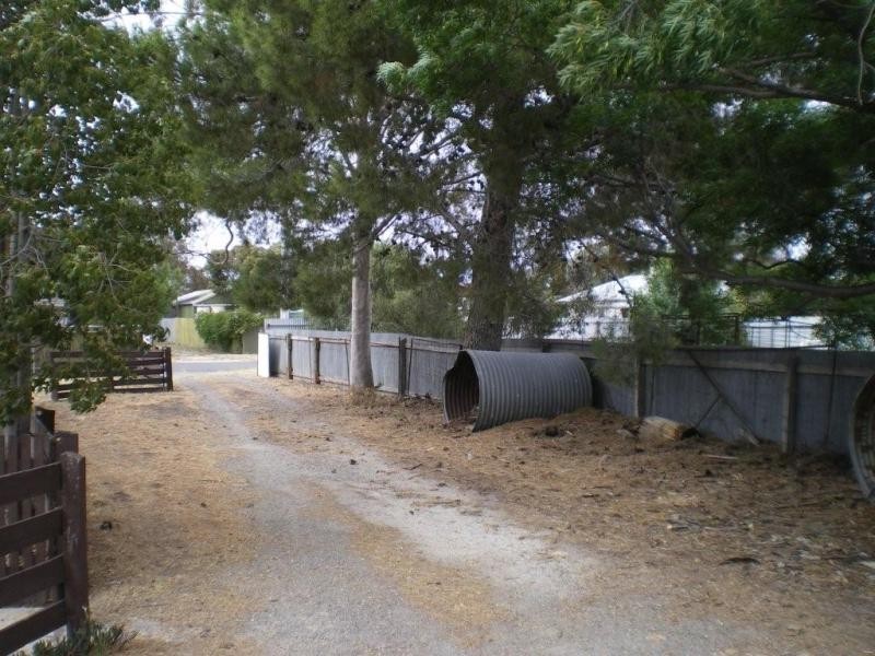 118 Jamouneaux Street, Warracknabeal VIC 3393