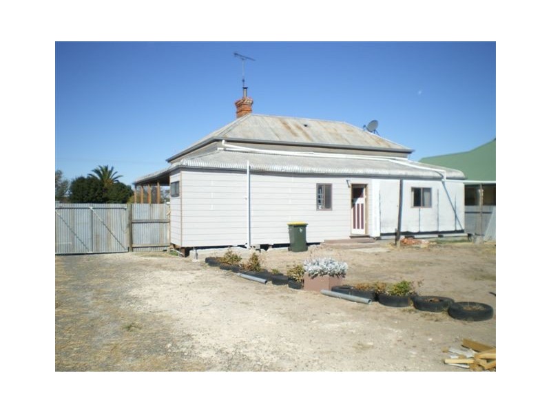 3 Hindmarsh Street, Jeparit VIC 3423