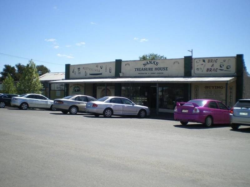 18 Woolcock Street, Warracknabeal VIC 3393