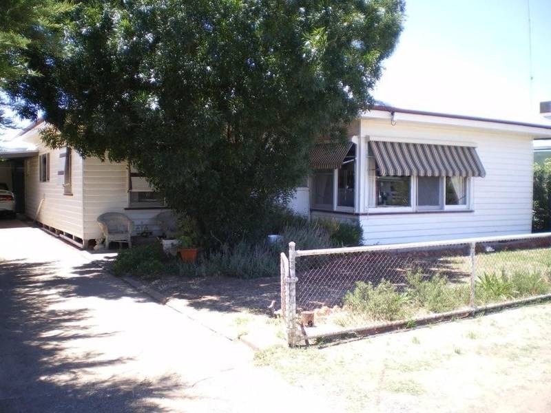 57A Molyneaux Street, Warracknabeal VIC 3393