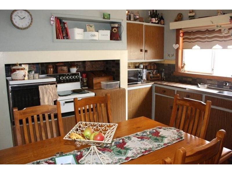 57A Molyneaux Street, Warracknabeal VIC 3393