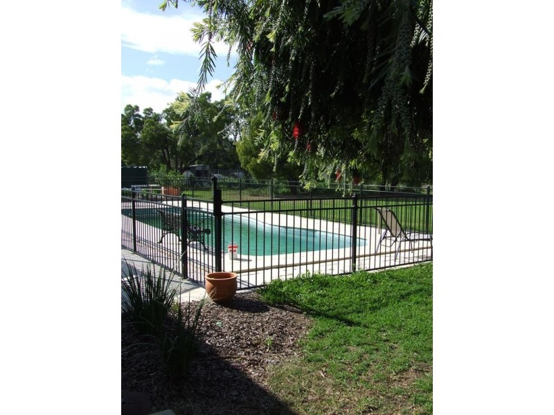 Watercourse road, Moree NSW 2400