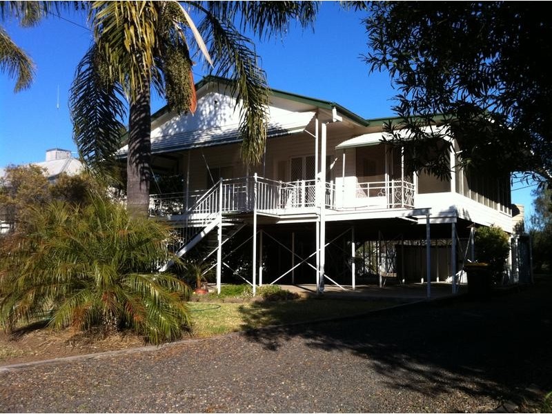 17 Mungindi Rd, Moree NSW 2400