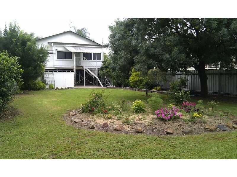 17 Mungindi Rd, Moree NSW 2400