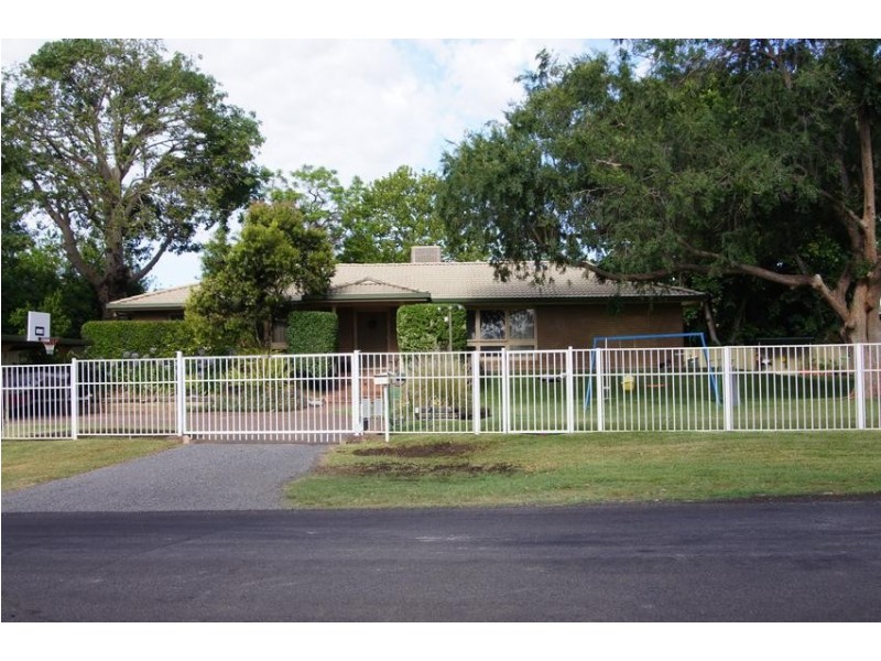 17 Boonery, Moree NSW 2400