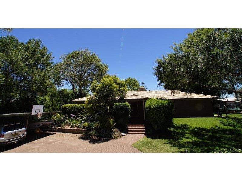 17 Boonery, Moree NSW 2400