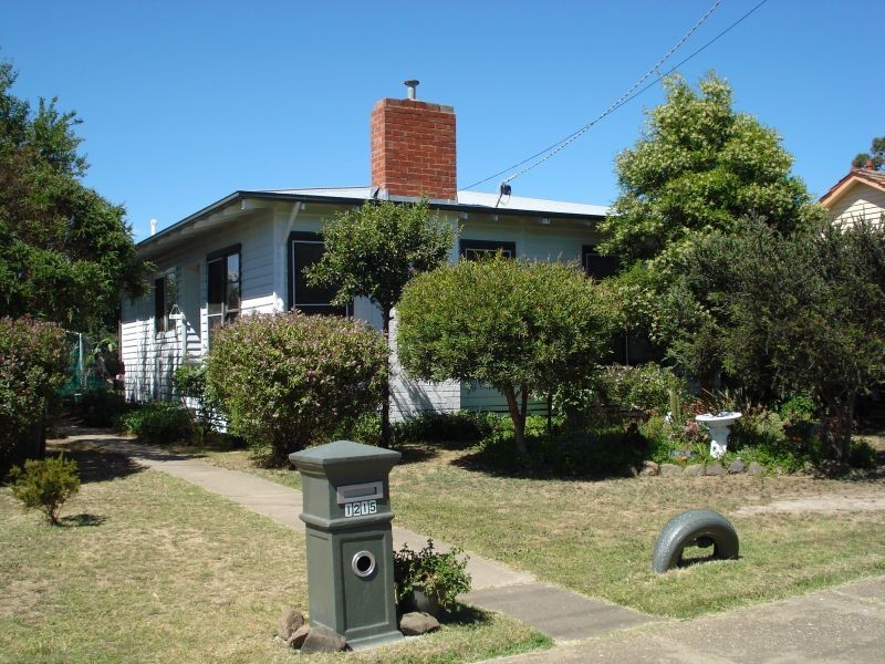 1215 Grevillea Drive, Wendouree VIC 3355