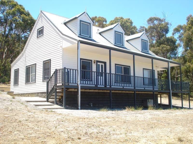 102-116 Barkly Street, Buninyong VIC 3357