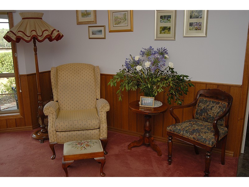 822 Chisholm Street, Black Hill VIC 3350