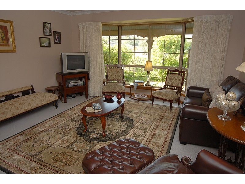 822 Chisholm Street, Black Hill VIC 3350