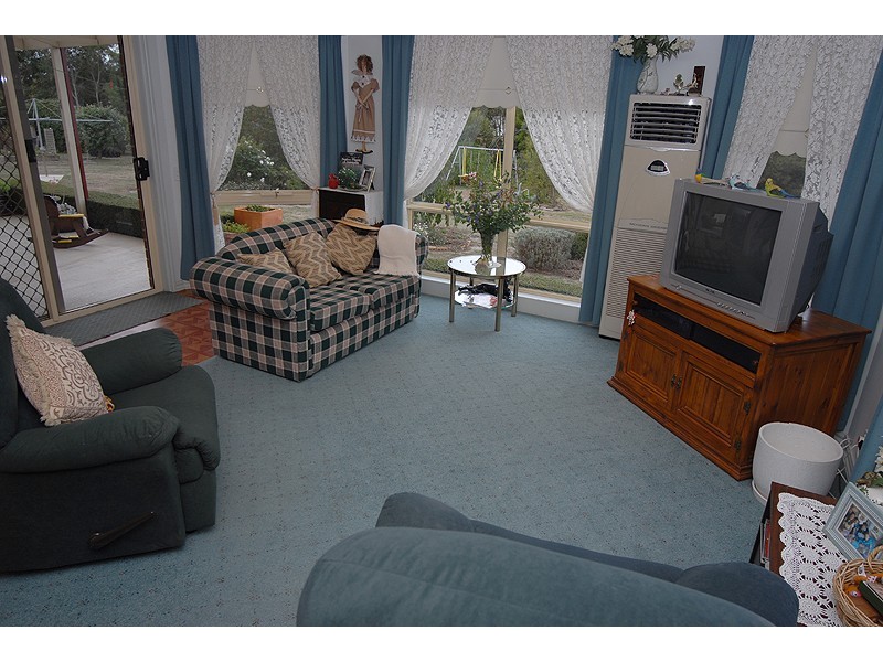 13 Crystal Court, Ross Creek VIC 3351