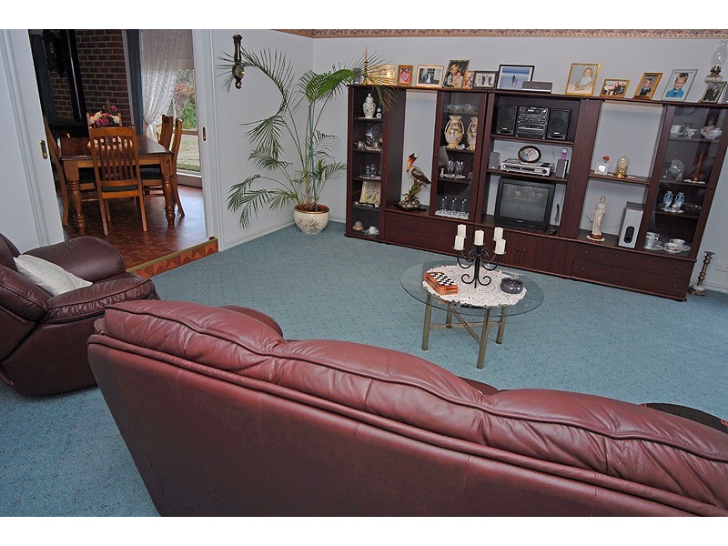 13 Crystal Court, Ross Creek VIC 3351