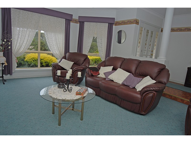 13 Crystal Court, Ross Creek VIC 3351