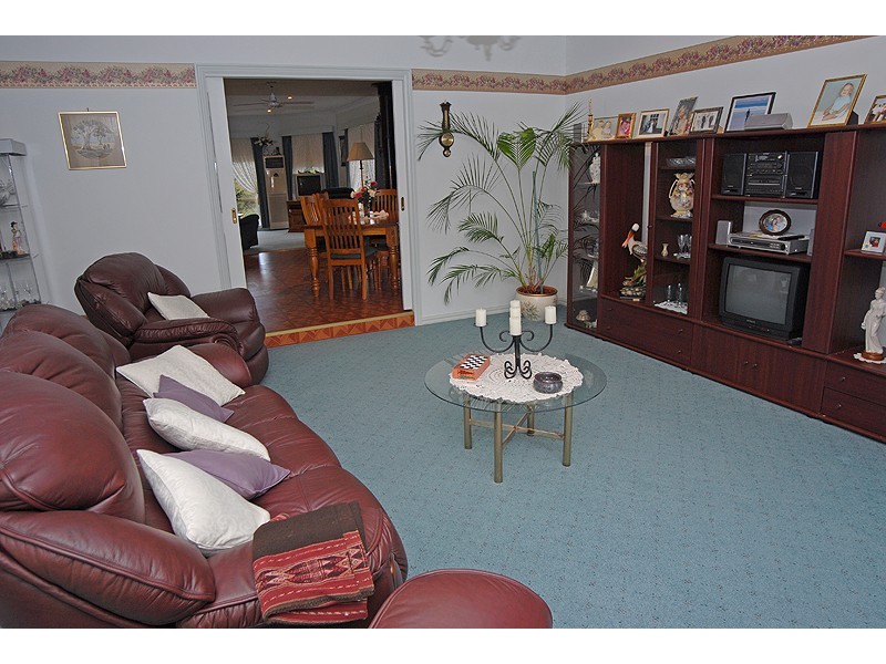 13 Crystal Court, Ross Creek VIC 3351