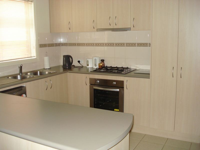 8c Glendenning Street, Canadian VIC 3350